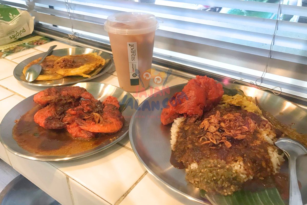 Menu Sempoi Nasi Kandari di Bekasi