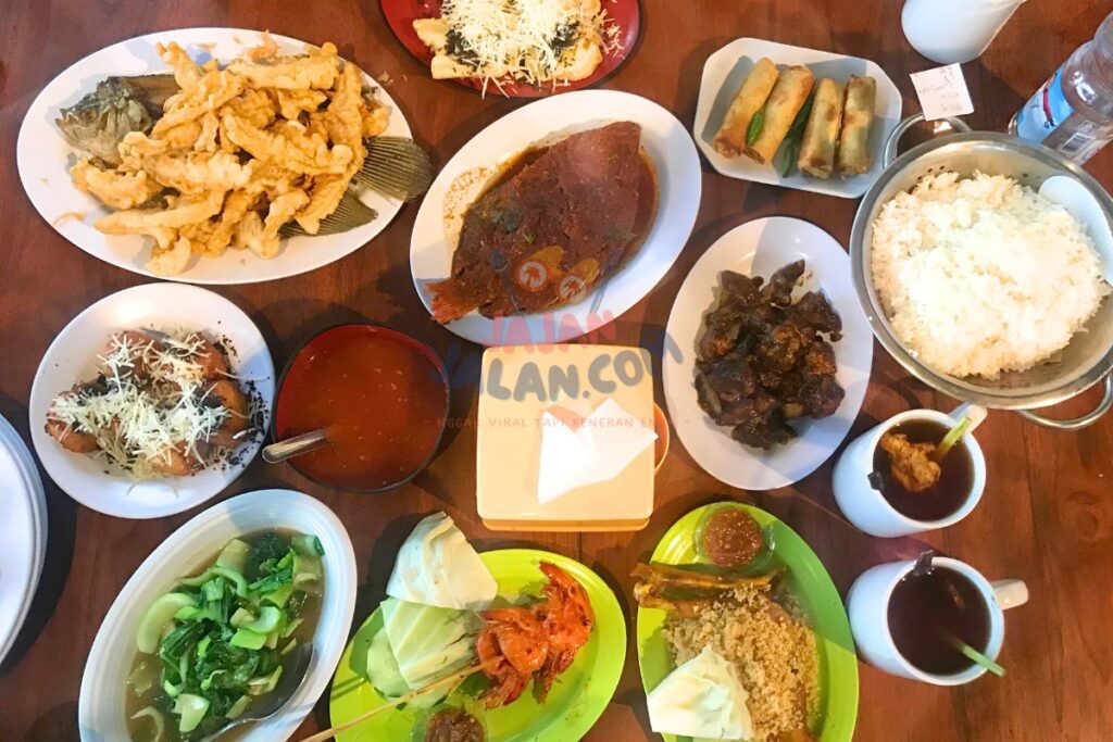 Hidangan menu Waroeng Tjandi 2 Singampon