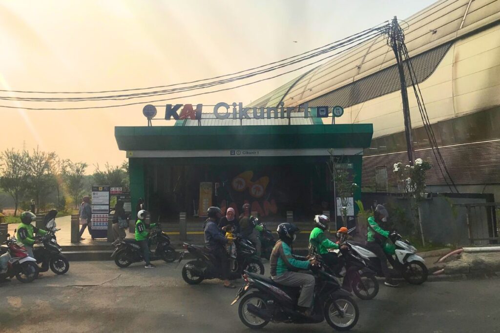 Stasiun LRT Cikunir 1 Bekasi - Dokumentasi pribadi
